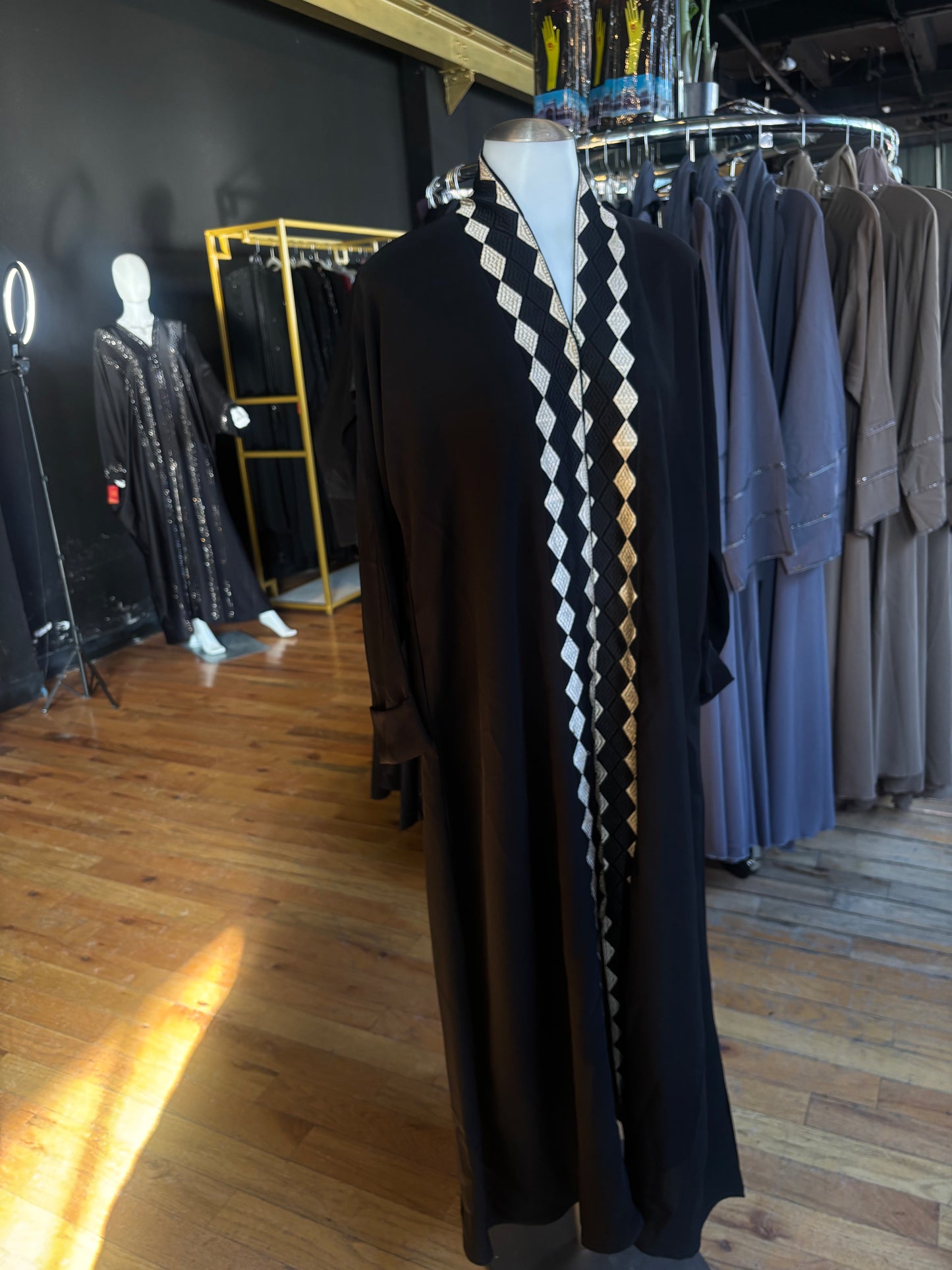 Black Diamond Cut Abaya